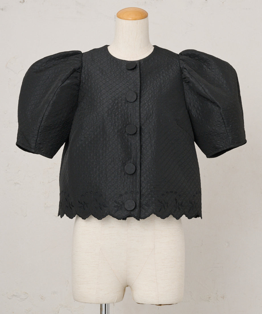 【New Arrival】エンブロイダリーヘムパフスリジャケット