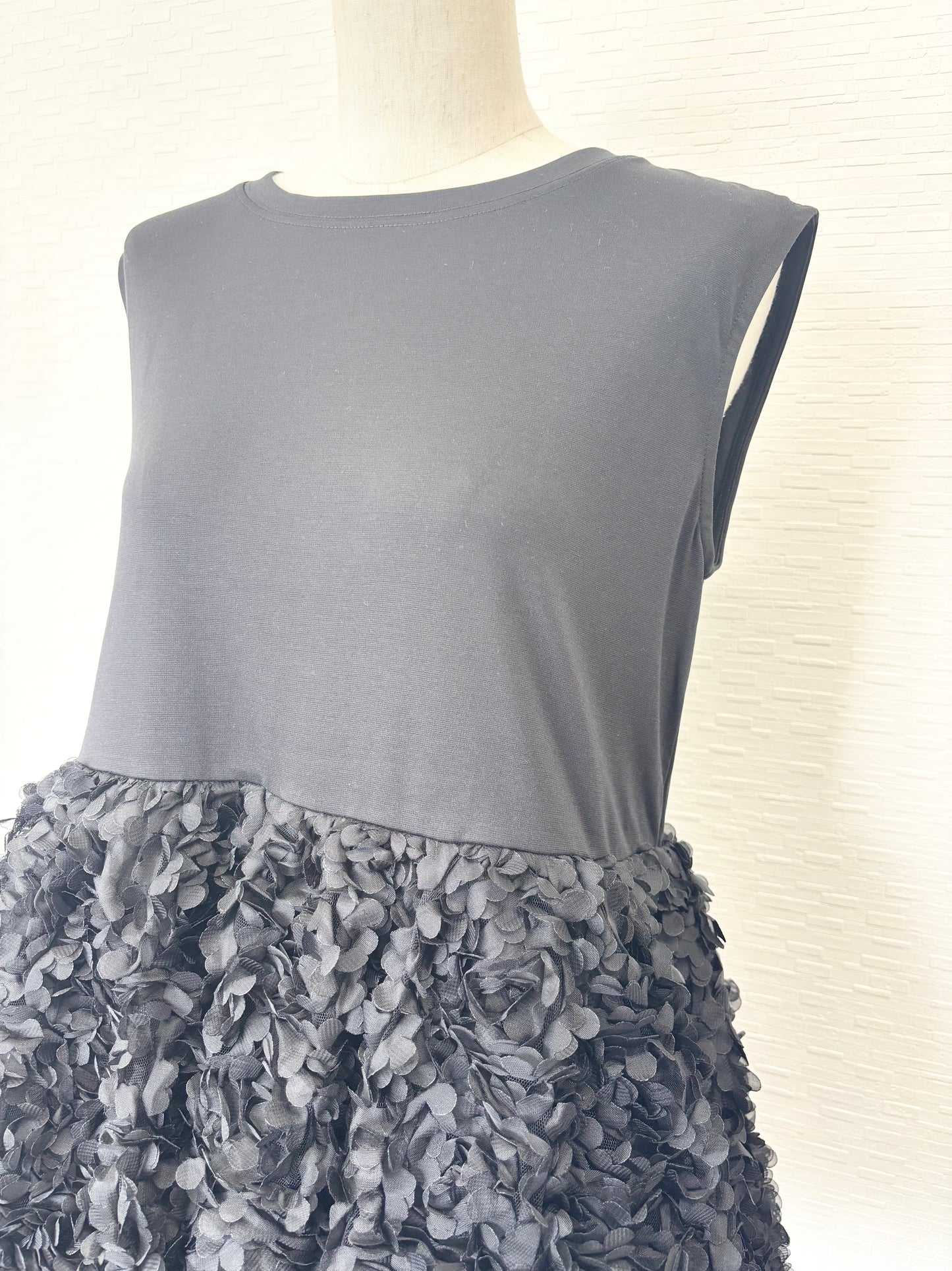 【New Arrival】ボリュームフリルバルーンカットトップス