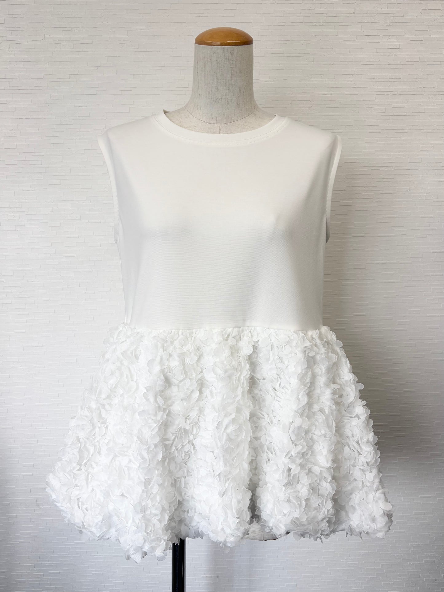 【New Arrival】ボリュームフリルバルーンカットトップス