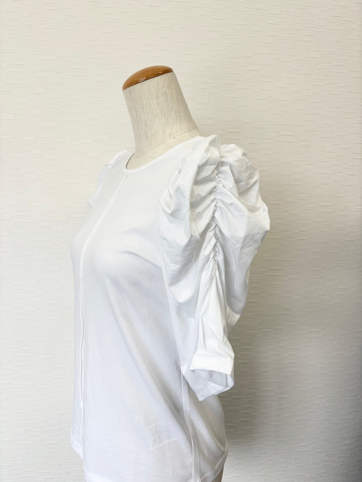【New Arrival】シャーリングパフスリカットトップス