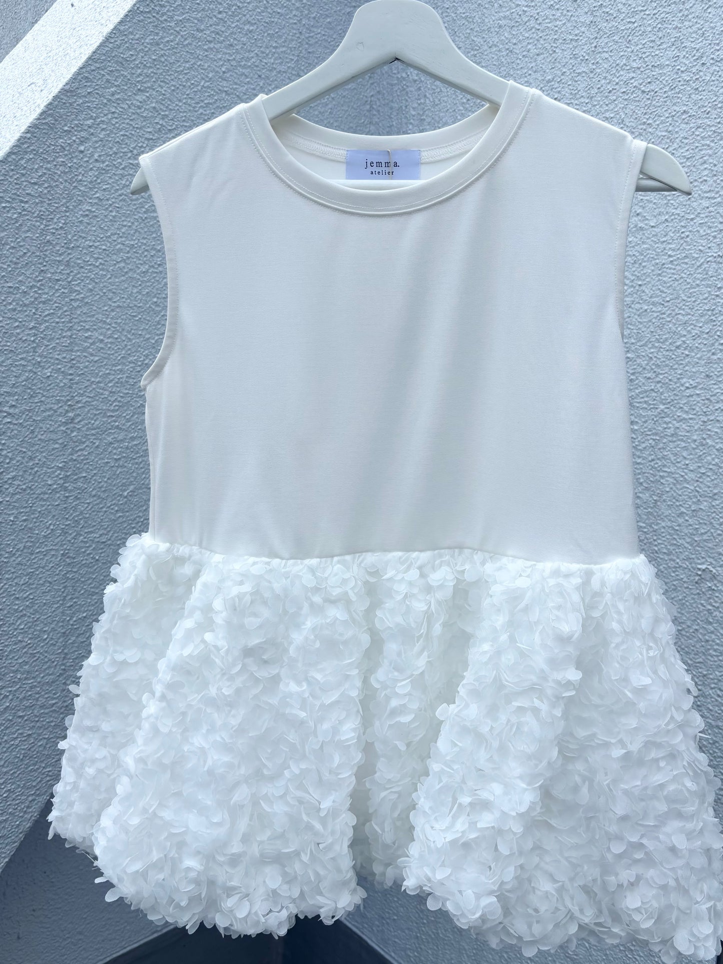 【New Arrival】ボリュームフリルバルーンカットトップス