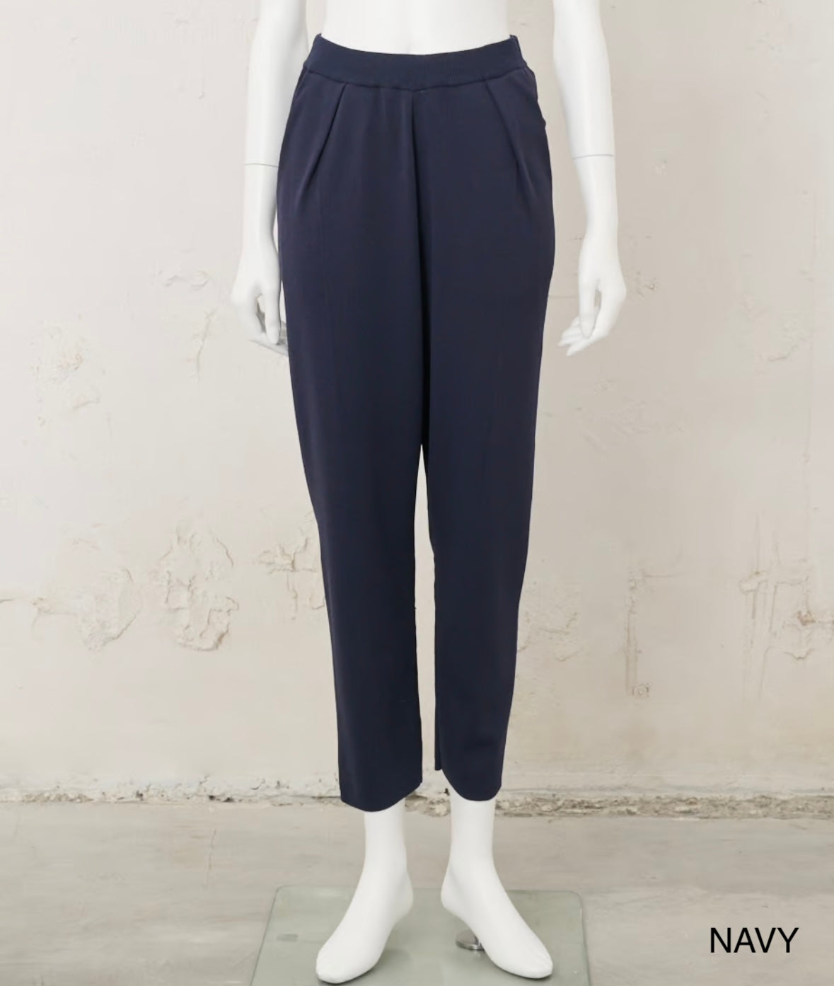 ニットテーパードパンツ