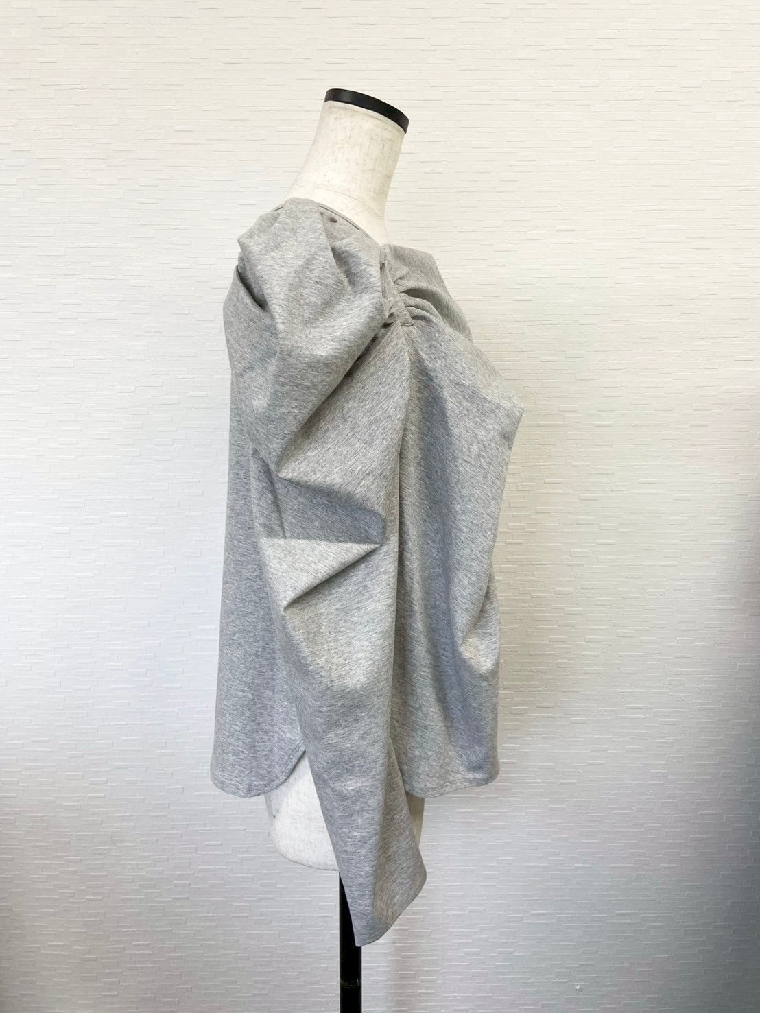【New Arrival】リボンショルダートップス