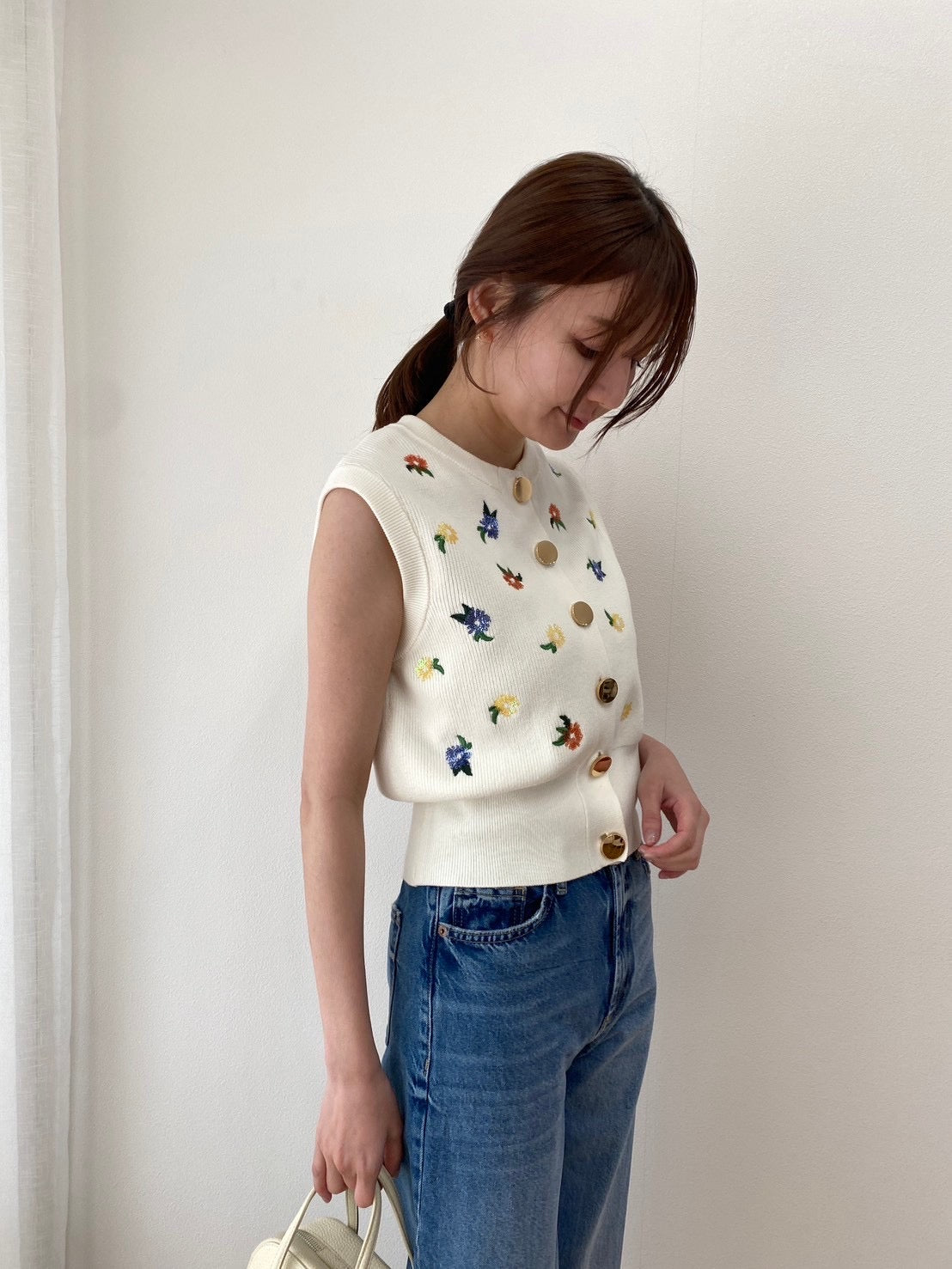 【New Arrival】スパンコールフラワーニットジレ