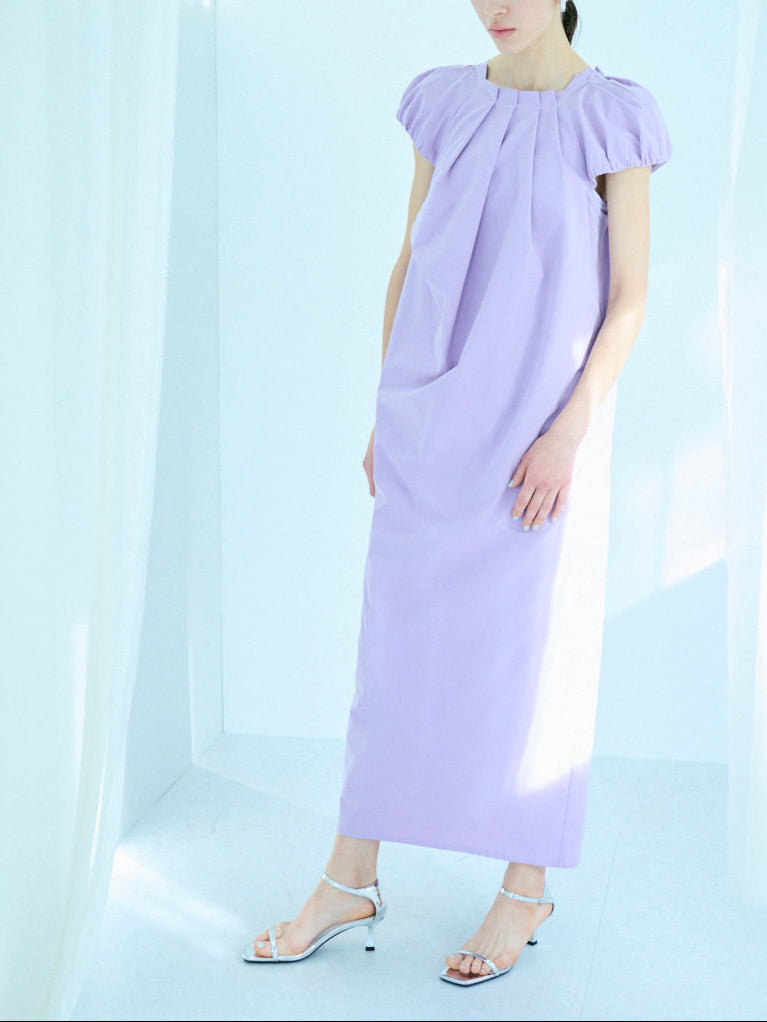 タックドレープストレートワンピース