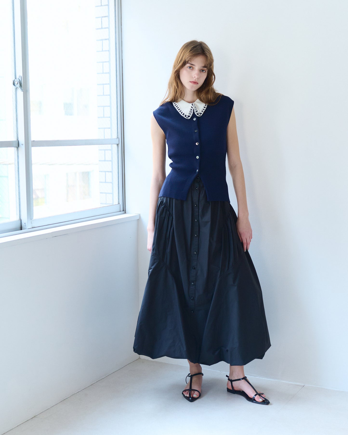 【New Arrival】コードエンブロイダリーカラーニットトップス