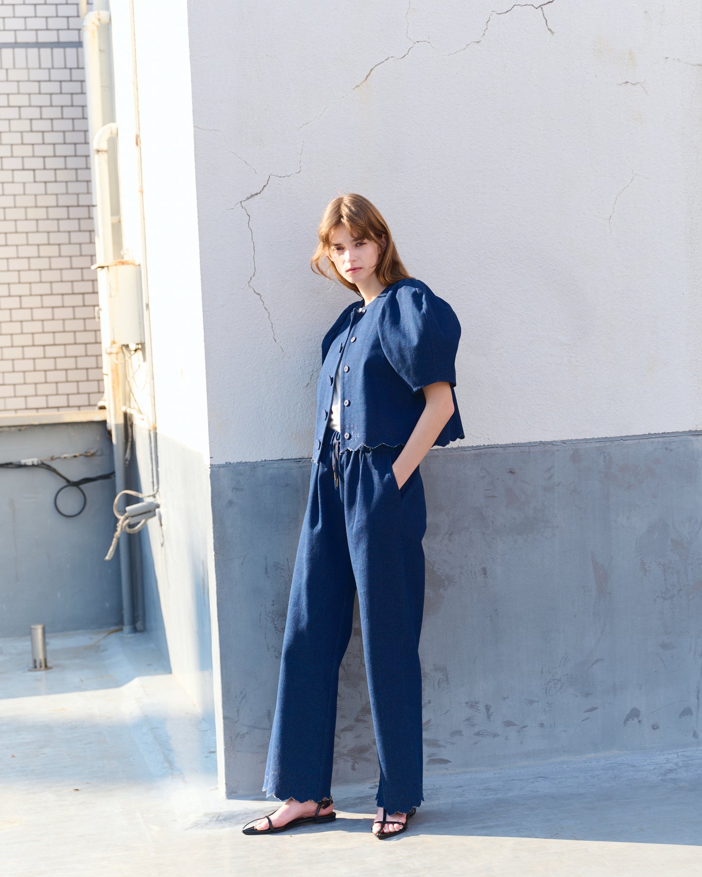 エンブロイダリーヘムパンツ(DENIM)