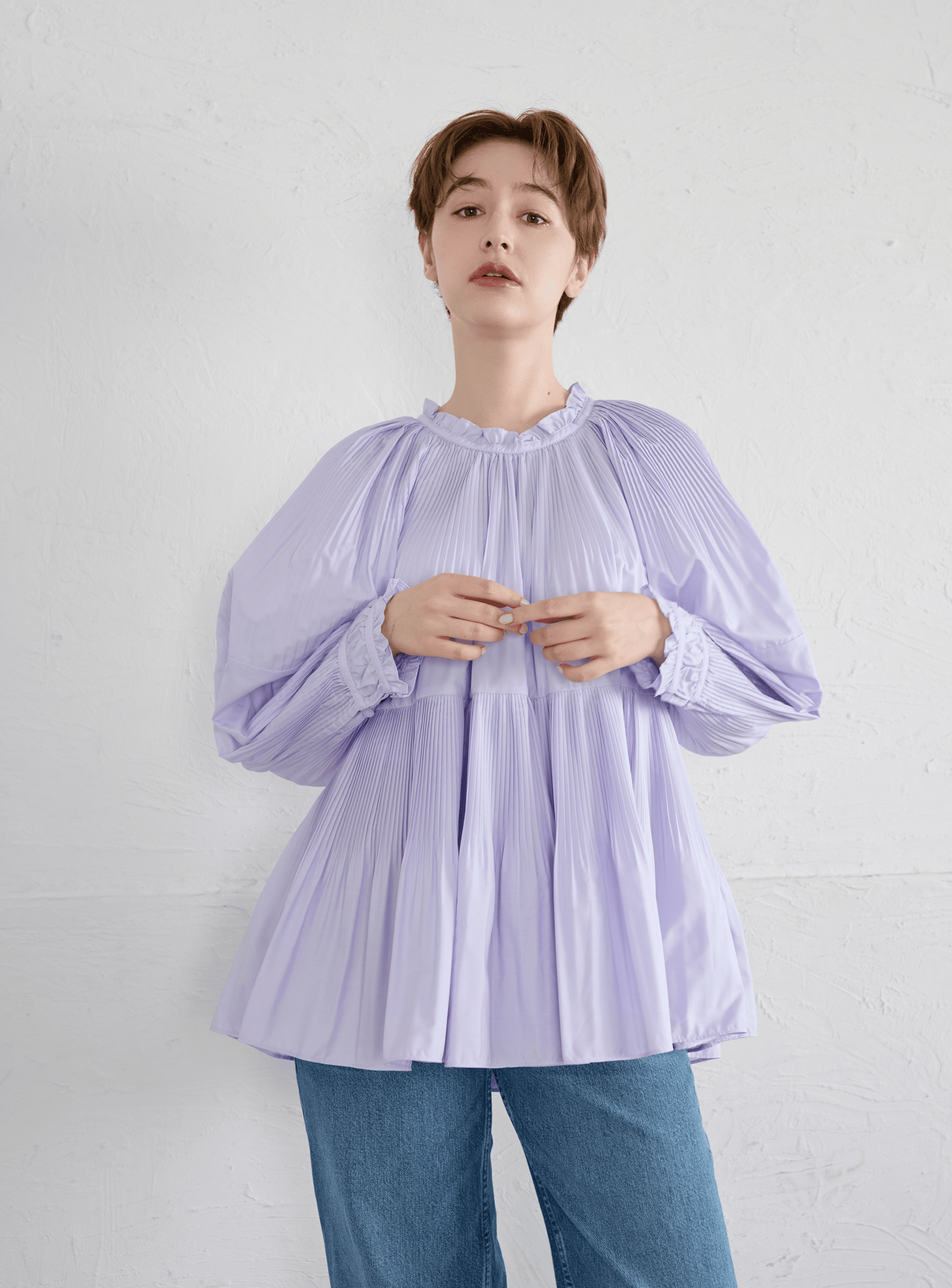 プリーツブラウス