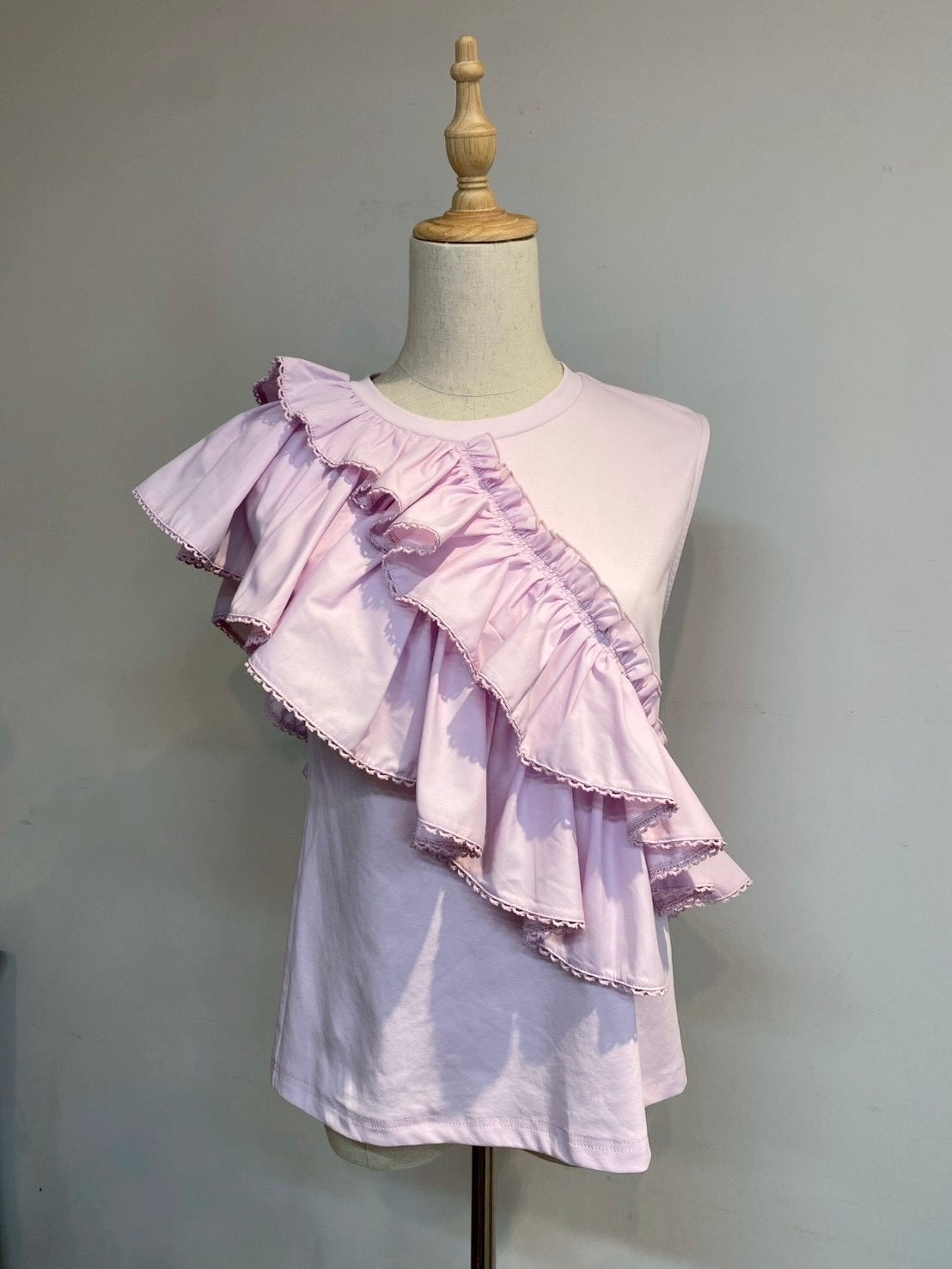 【New Arrival】ラウンドフリルアシメカットトップス
