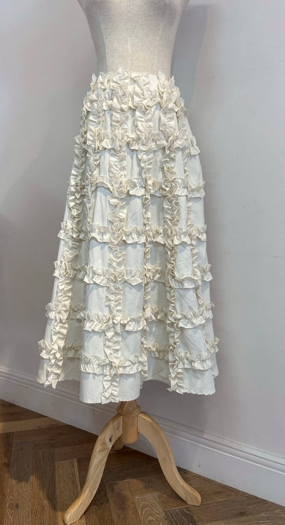ロングスカート ギャザーフリル フレアスカート レディース 立体デザイン 綿ナイロン デニムスカート 上品 きれいめ モード ワントーンコーデ 体型カバー 春夏コーデ エレガントスタイル