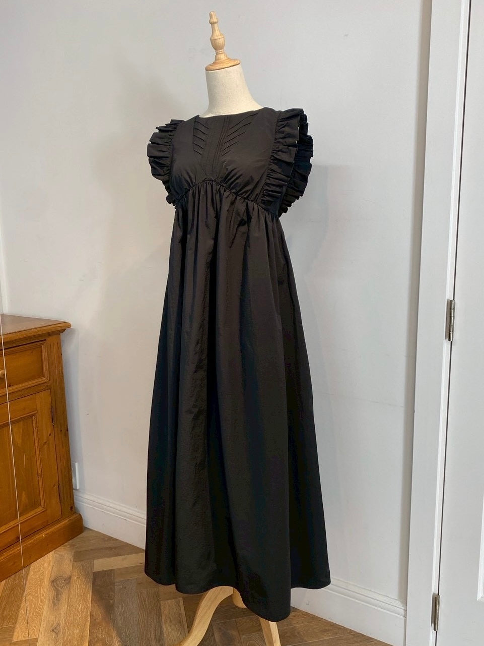ピンタックフリルワンピース – jemma.atelier
