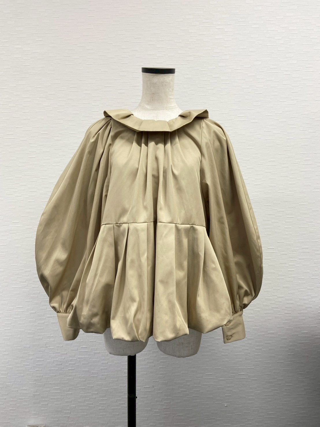 【New Arrival】バルーンカラー2WAYブラウス