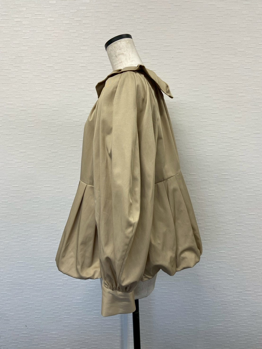 【New Arrival】バルーンカラー2WAYブラウス