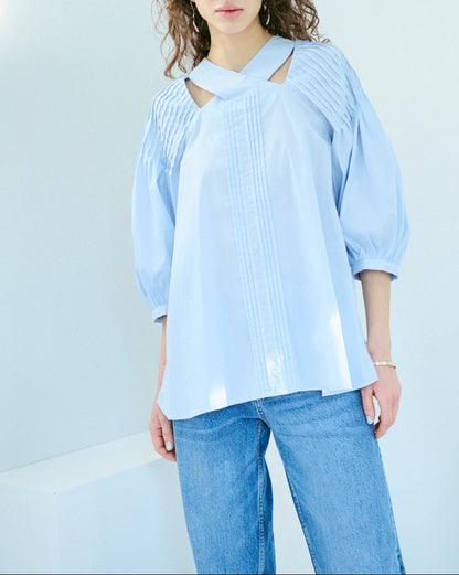ピンタックスリーブフロントクロスブラウス