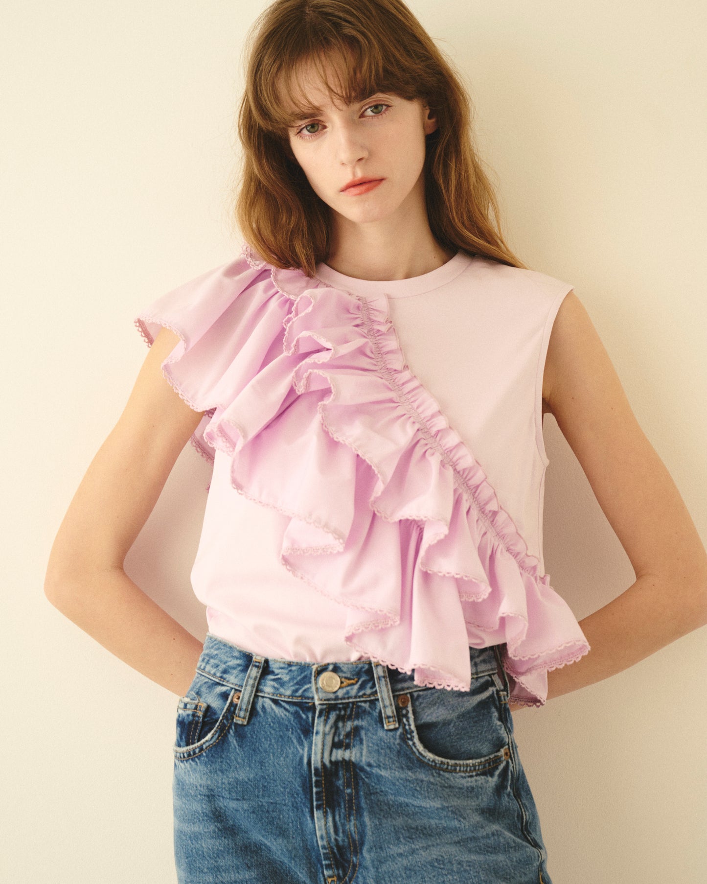 【New Arrival】ラウンドフリルアシメカットトップス