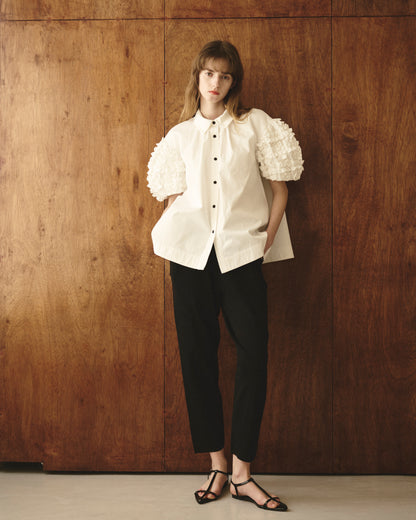 ギャザーフリル ブラウス レディース 白 半袖 上品 きれいめ バルーンスリーブ 通勤