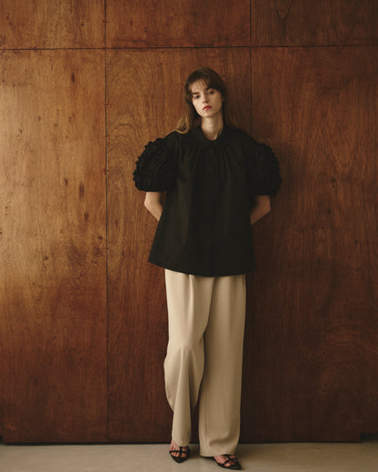 ギャザーフリル ブラウス レディース 白 半袖 上品 きれいめ バルーンスリーブ 通勤