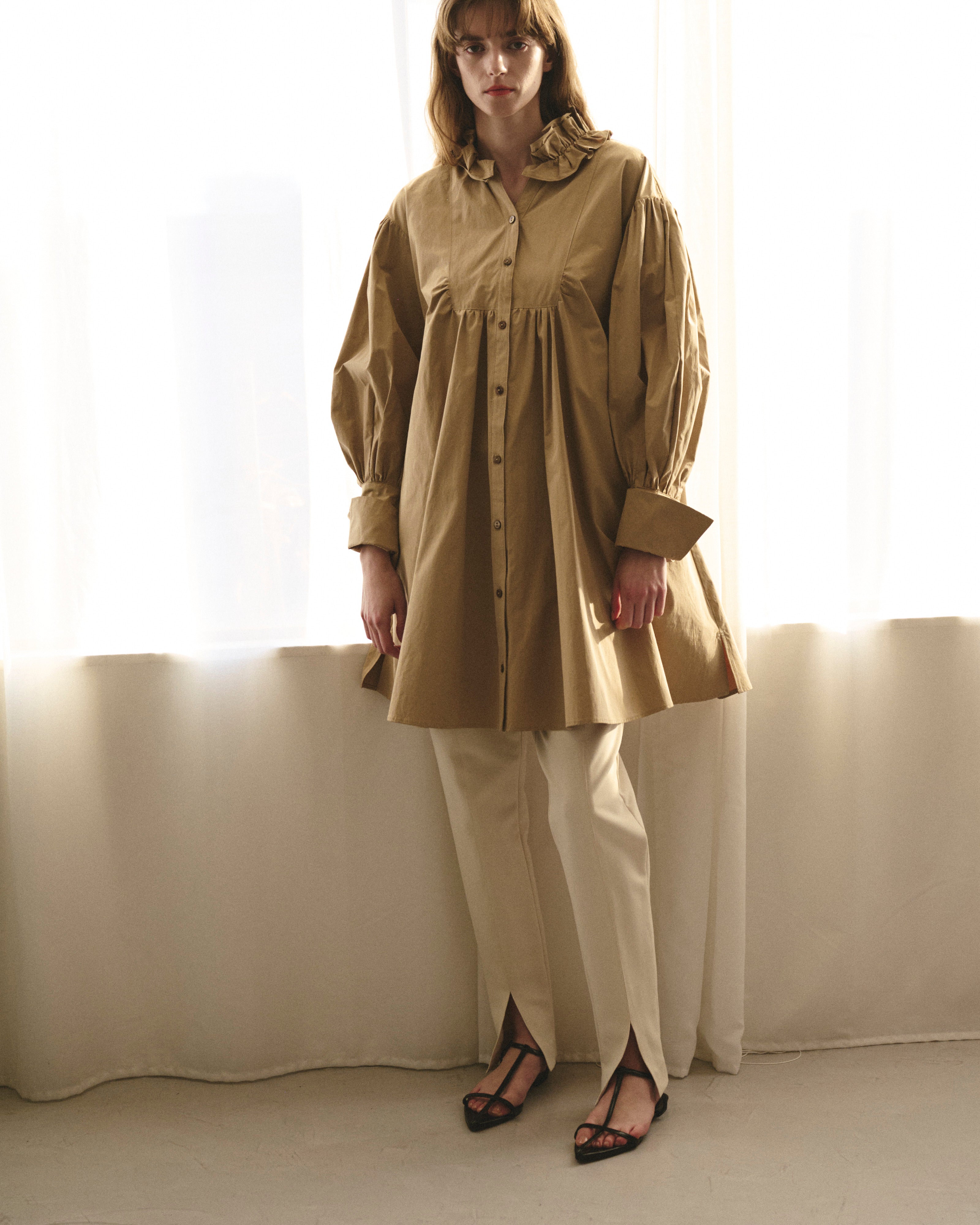 フリルカラーチュニックワンピース – jemma.atelier