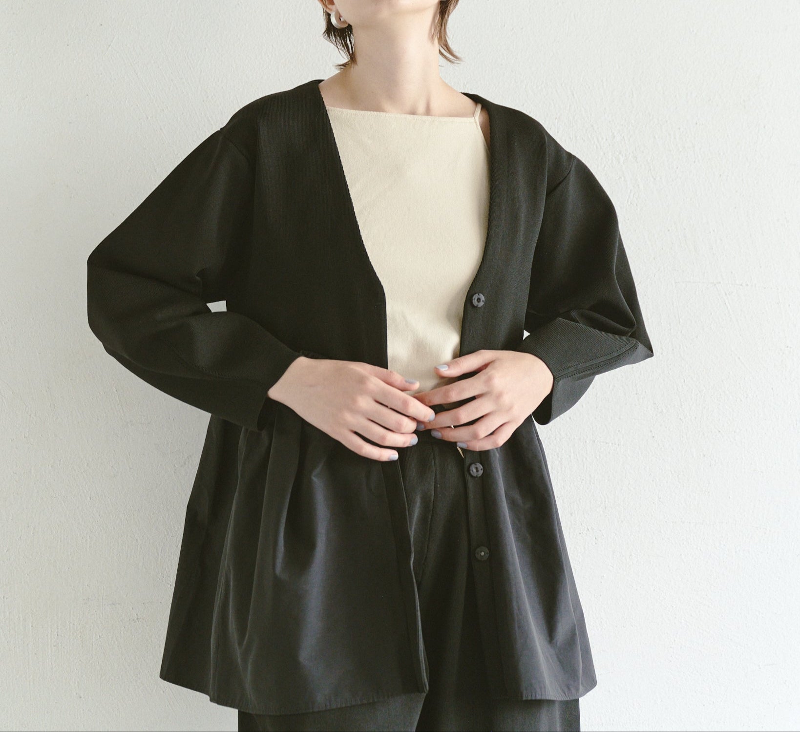 美品⭐︎jemma.atelier バルーンドッキングカーデ ィガン ブラック jemma.atelier バルーンドッキングカーデ ィガンブラック