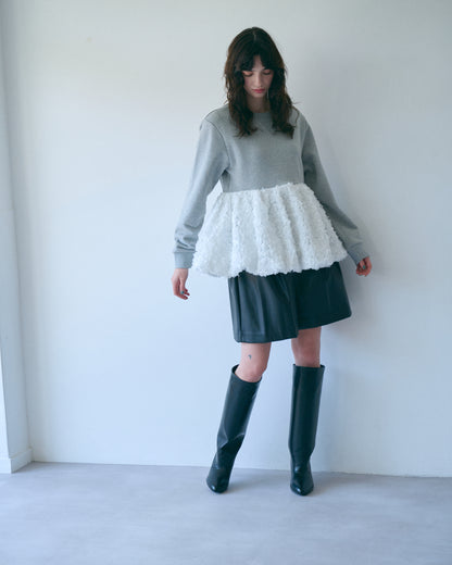 【New Arrival】ボリュームフリルスウェットトップス