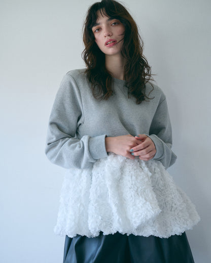 【New Arrival】ボリュームフリルスウェットトップス