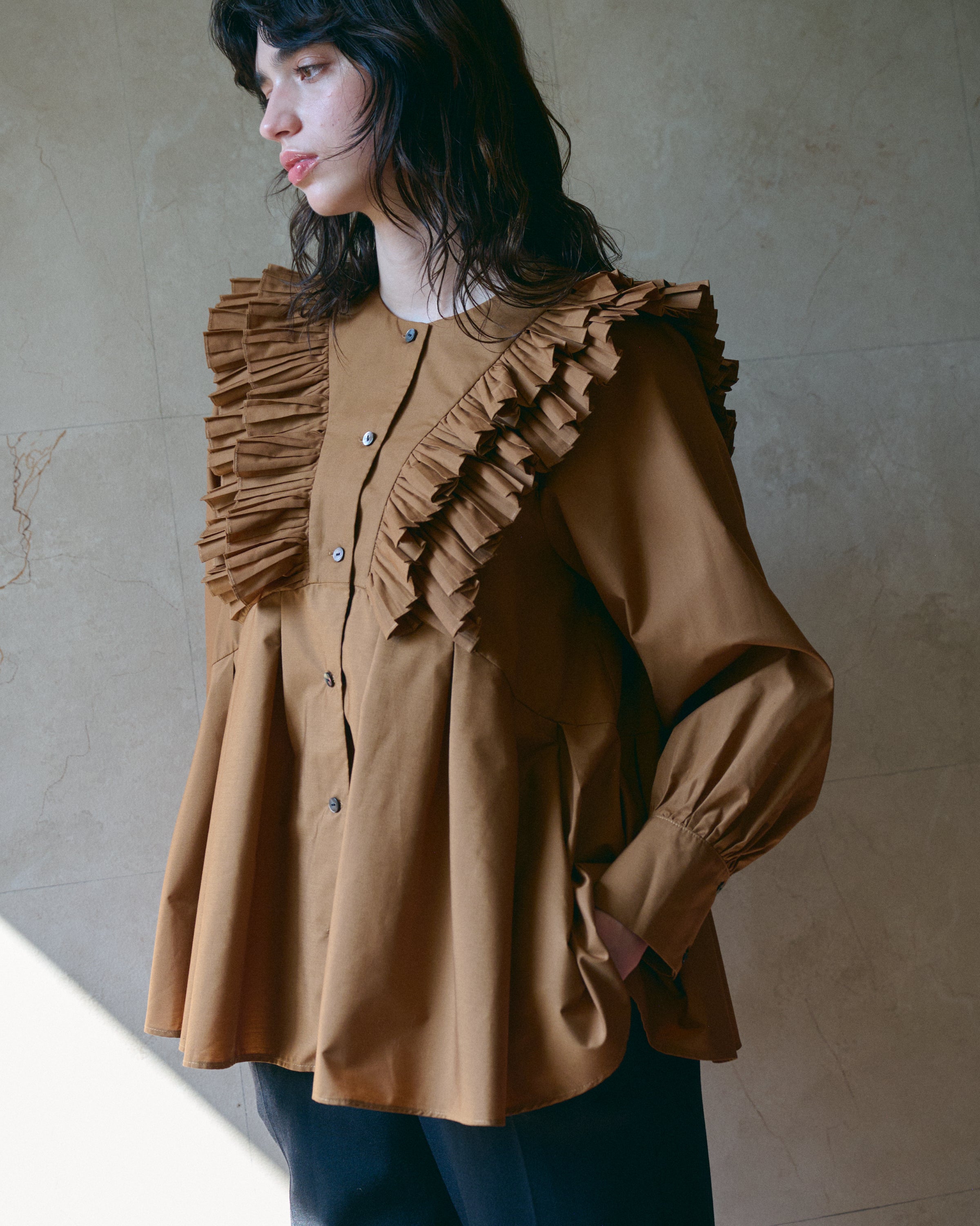 New Arrival】プリーツフリルブラウス – jemma.atelier